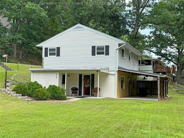 818 Daverton Road, Charleston, WV 25303