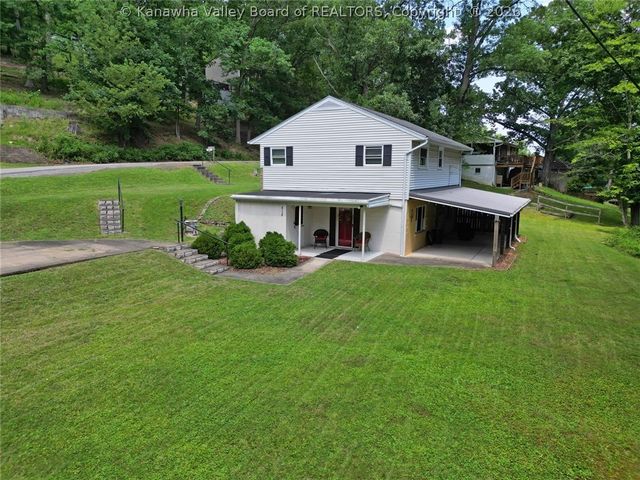818 Daverton Road, Charleston, WV 25303