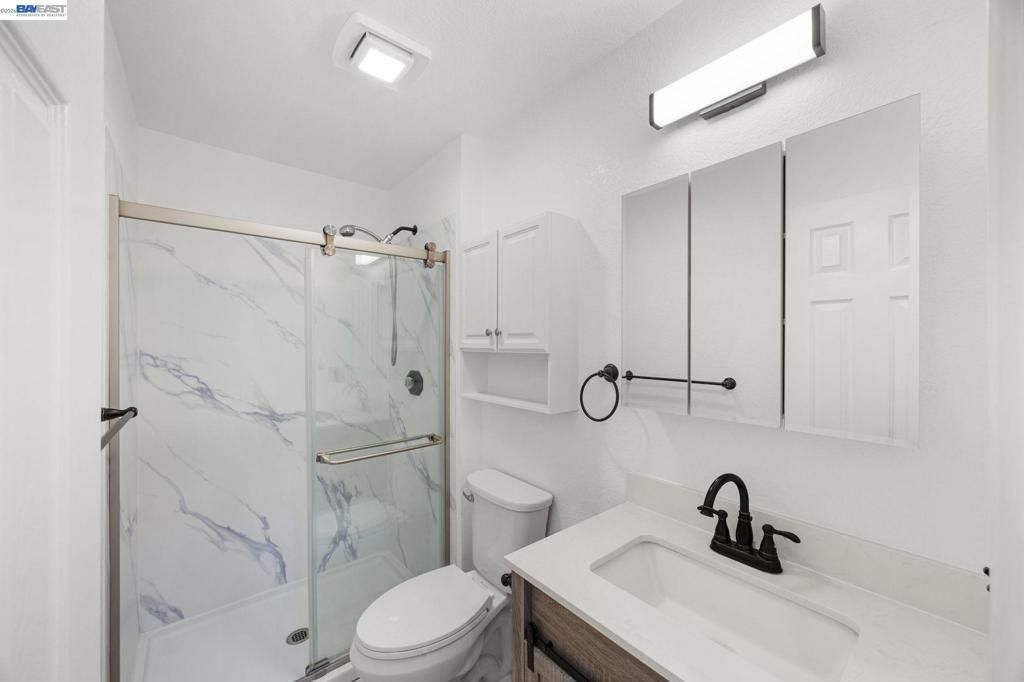 Image 10 of property listing at 162 Shaniko Cmn 66, Fremont, CA 94539