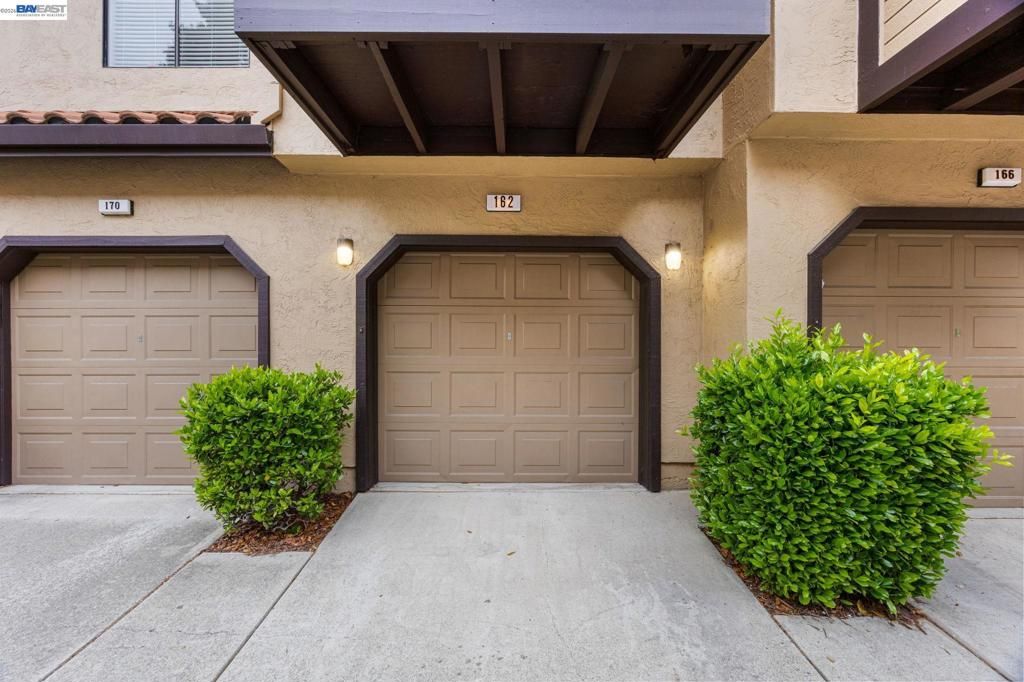 Image 21 of property listing at 162 Shaniko Cmn 66, Fremont, CA 94539