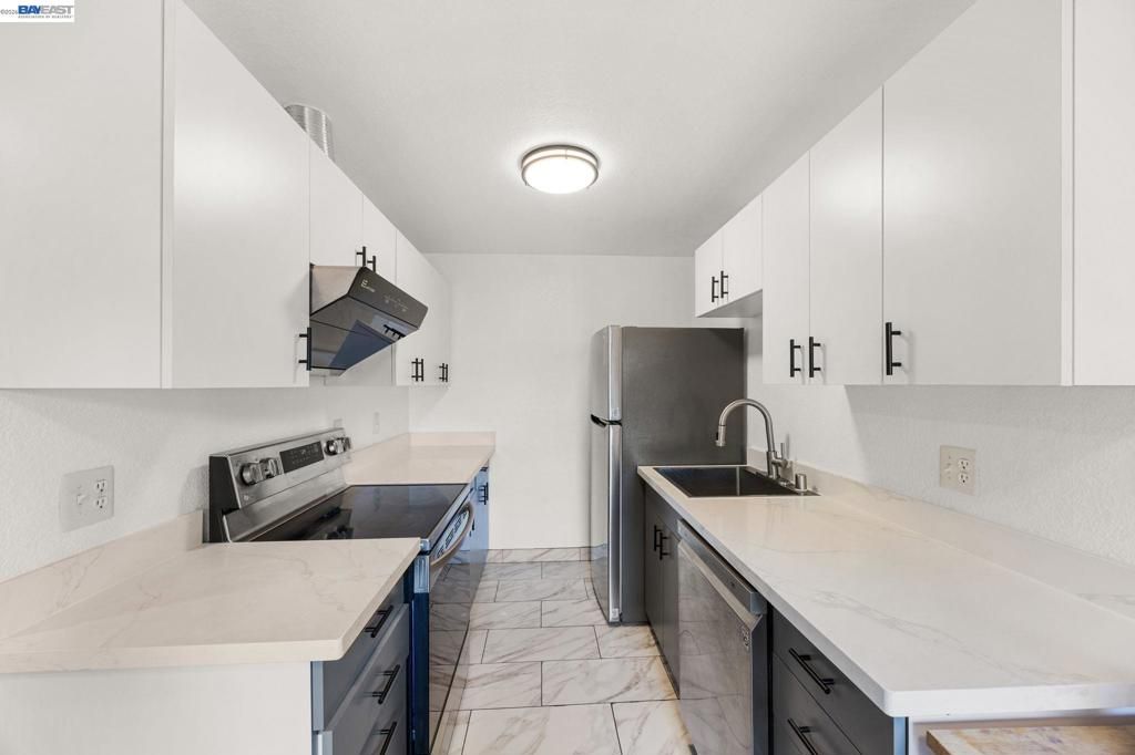 Image 4 of property listing at 162 Shaniko Cmn 66, Fremont, CA 94539