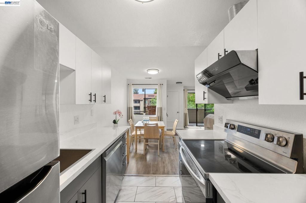 Image 5 of property listing at 162 Shaniko Cmn 66, Fremont, CA 94539