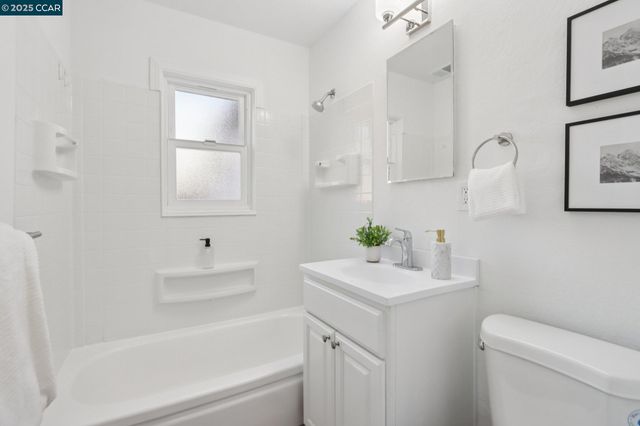 1467 Cape Cod Way, Concord, CA 94521