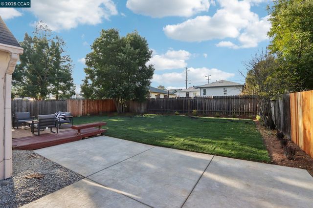 1467 Cape Cod Way, Concord, CA 94521