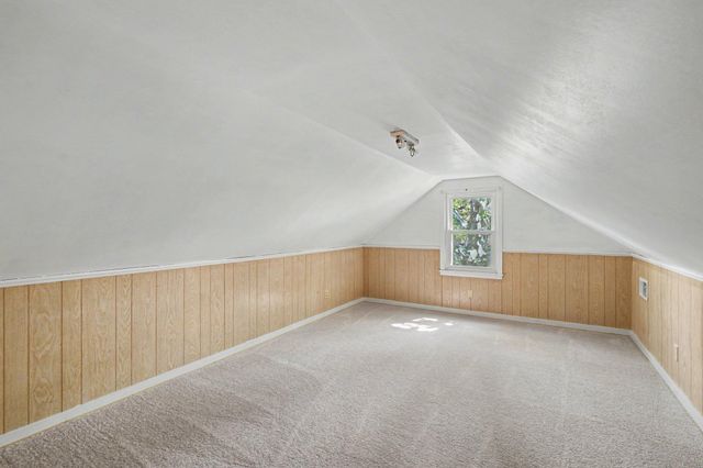3830 Zenith Avenue N, Robbinsdale, MN 55422