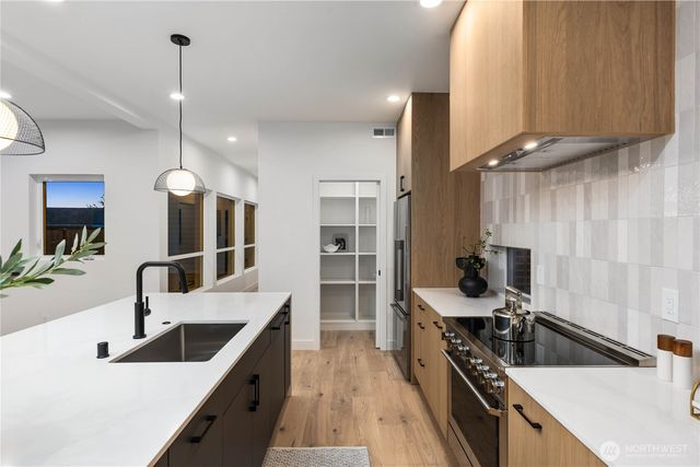 511 Morris Avenue S, Renton, WA 98057