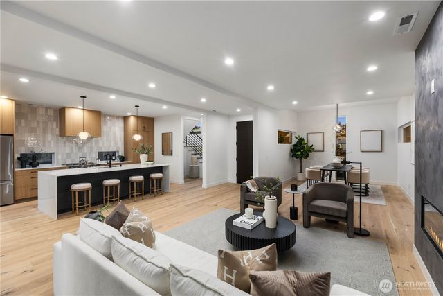 511 Morris Avenue S, Renton, WA 98057