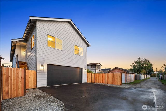 511 Morris Avenue S, Renton, WA 98057