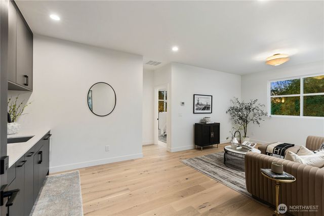 511 Morris Avenue S, Renton, WA 98057