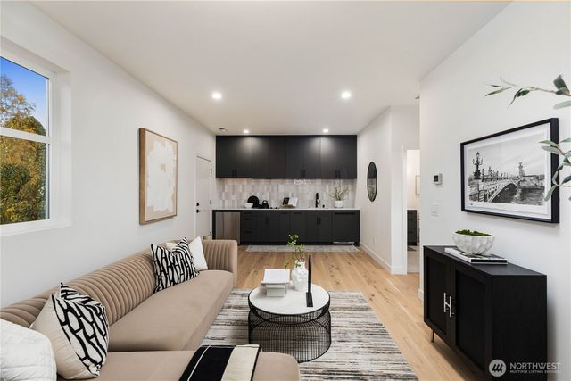 511 Morris Avenue S, Renton, WA 98057