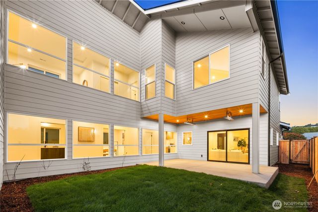 511 Morris Avenue S, Renton, WA 98057