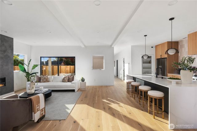 511 Morris Avenue S, Renton, WA 98057