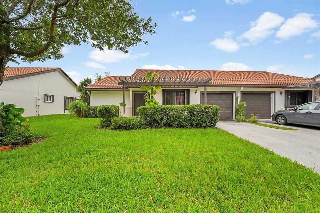7142 Brookwood 7142, Tamarac, FL 33321