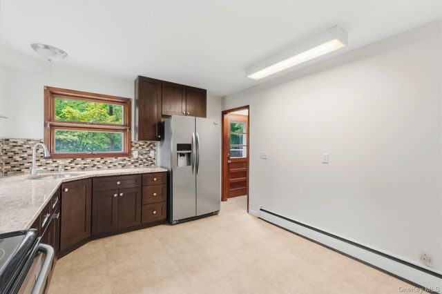 72 South Terrace, Fishkill, NY 12524