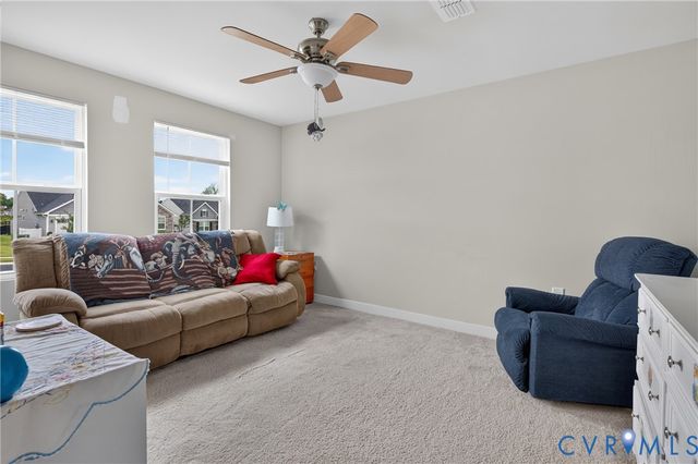 7721 Medalist Ln, New Kent, VA 23124