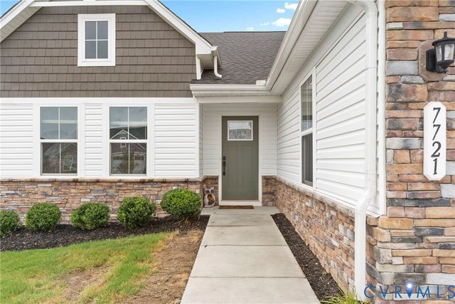 7721 Medalist Ln, New Kent, VA 23124