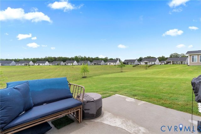 7721 Medalist Ln, New Kent, VA 23124