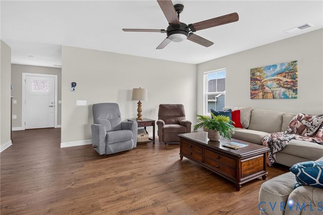7721 Medalist Ln, New Kent, VA 23124