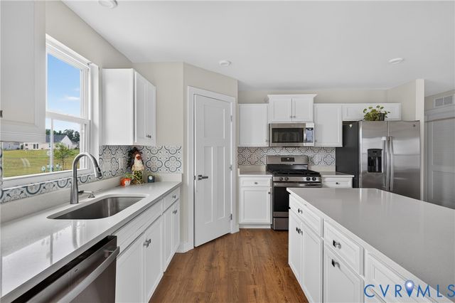 7721 Medalist Ln, New Kent, VA 23124