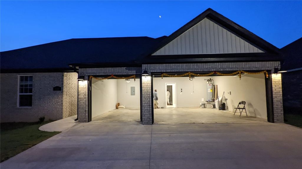 431 Linda Lane, Centerton, AR 72719