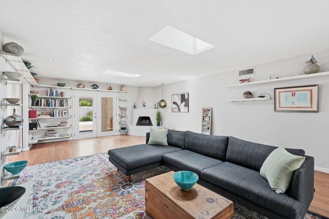 2854 W Magee Rd. Road, Tucson, AZ 85742