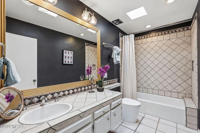 2854 W Magee Rd. Road, Tucson, AZ 85742