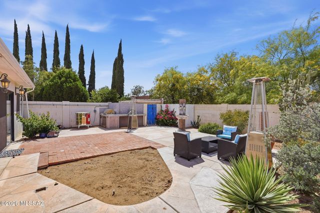 2854 W Magee Rd. Road, Tucson, AZ 85742