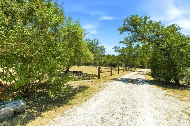 2824 Lost Oak Cv CV, Georgetown, TX 78628