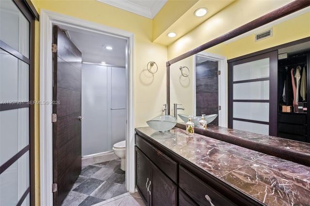 2768 S Carambola Cir S 403, Coconut Creek, FL 33066