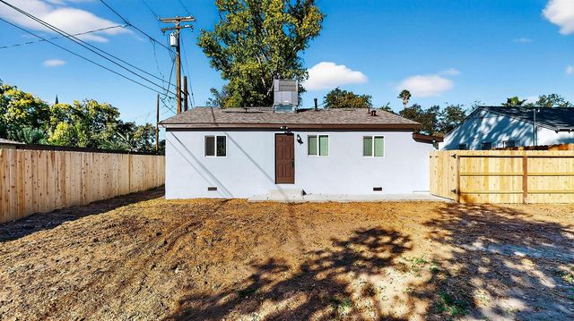 1002 Blair Ave, Modesto, CA 95350