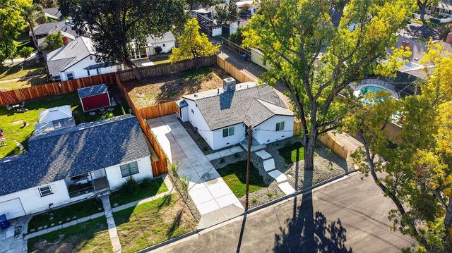 1002 Blair Ave, Modesto, CA 95350