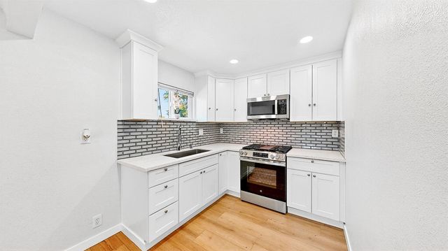 1002 Blair Ave, Modesto, CA 95350