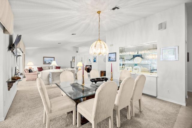 2375 NW Cove View, Stuart, FL 34994