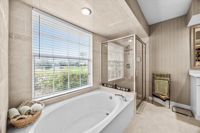 2375 NW Cove View, Stuart, FL 34994
