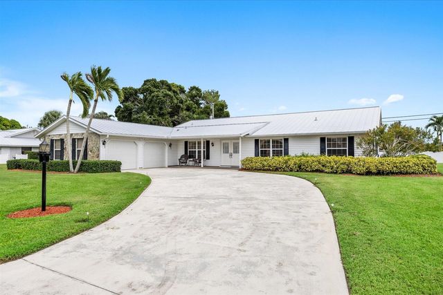 2375 NW Cove View, Stuart, FL 34994