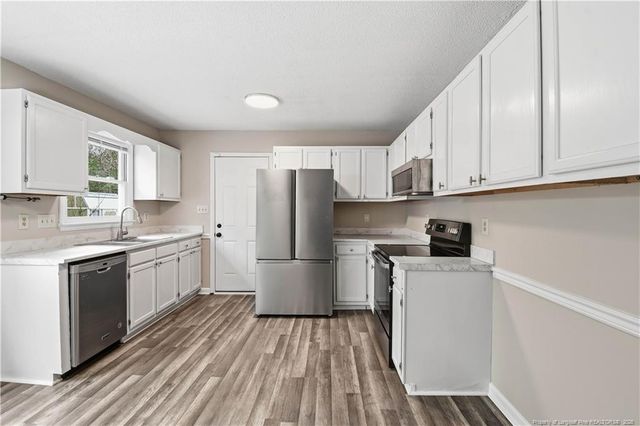 6813 Foxton Court, Fayetteville, NC 28304