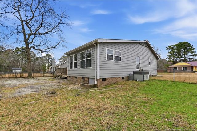 6813 Foxton Court, Fayetteville, NC 28304