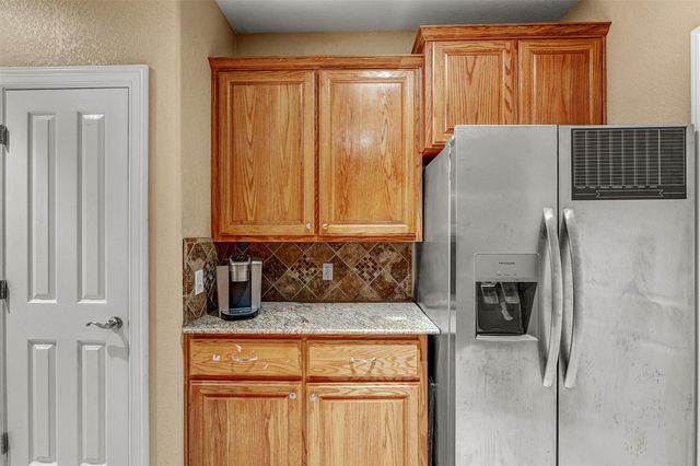 100 Magan LN, Jarrell, TX 76537