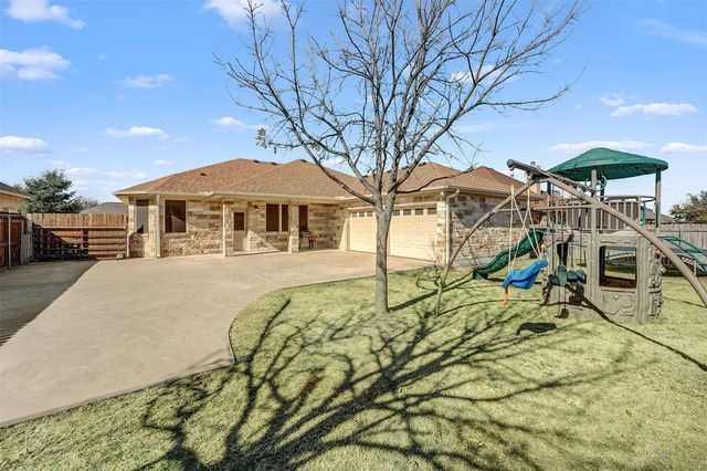 100 Magan LN, Jarrell, TX 76537