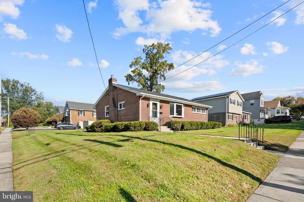 201 LINCOLN ST, FOLSOM, PA 19033 — photo 3