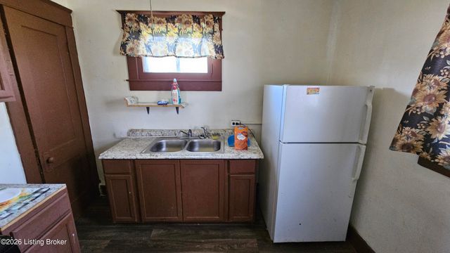 3415 W Muhammad Ali Blvd, Louisville, KY 40212