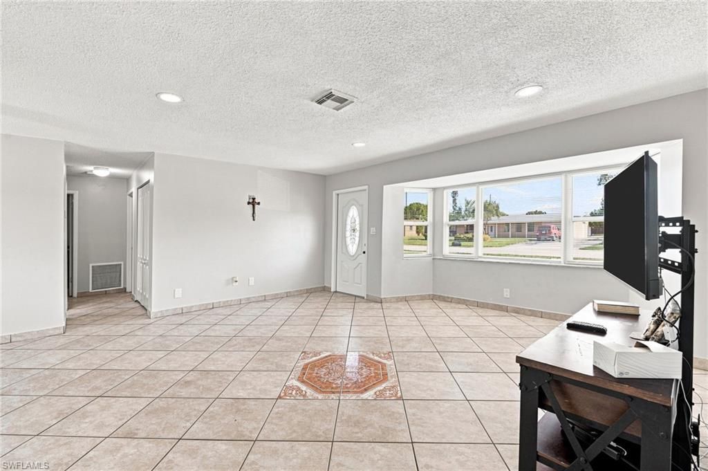 18186 Iris RD, FORT MYERS, FL 33967 — photo 4