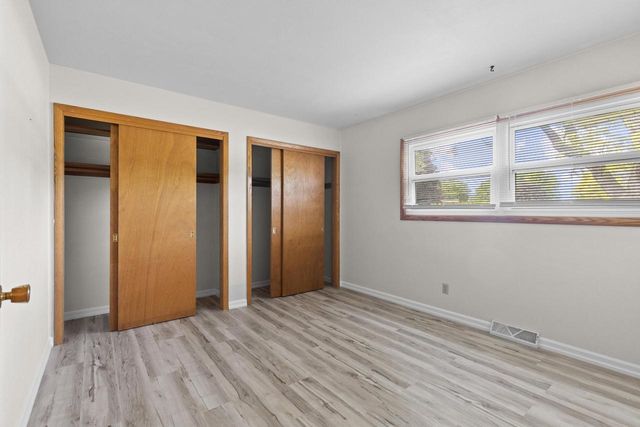 18345 Ashlea DRIVE, Brookfield, WI 53045