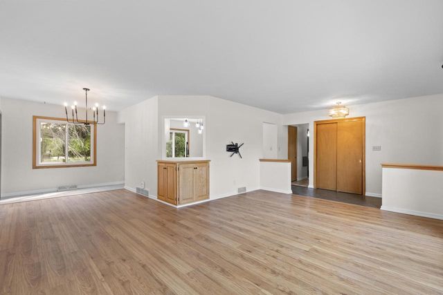 18345 Ashlea DRIVE, Brookfield, WI 53045