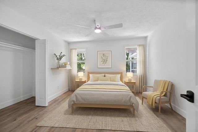 2366 SE Country Club Lane, Stuart, FL 34996