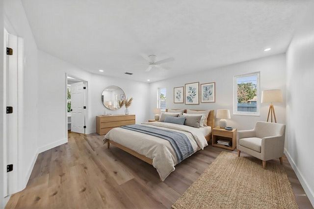 2366 SE Country Club Lane, Stuart, FL 34996