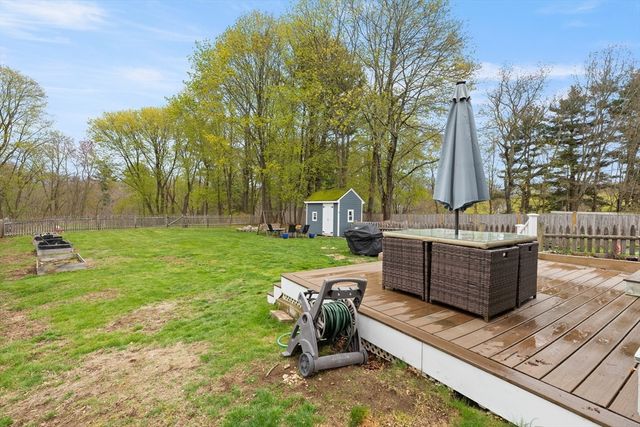229 Highland St, Hamilton, MA 01982