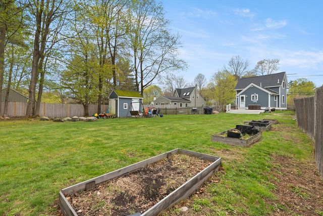 229 Highland St, Hamilton, MA 01982