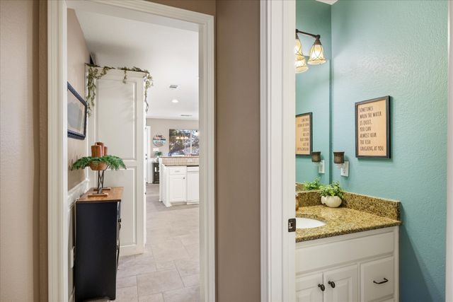 109 Casas Del Sur Street, Granbury, TX 76049
