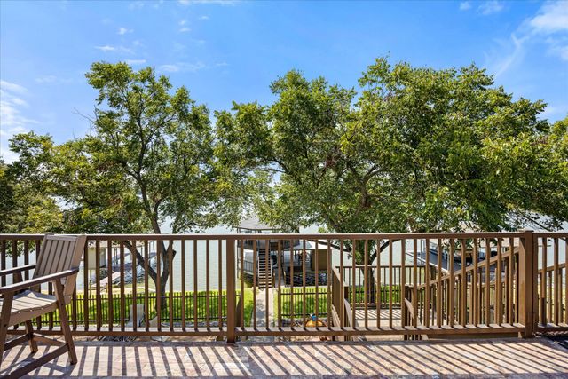 109 Casas Del Sur Street, Granbury, TX 76049